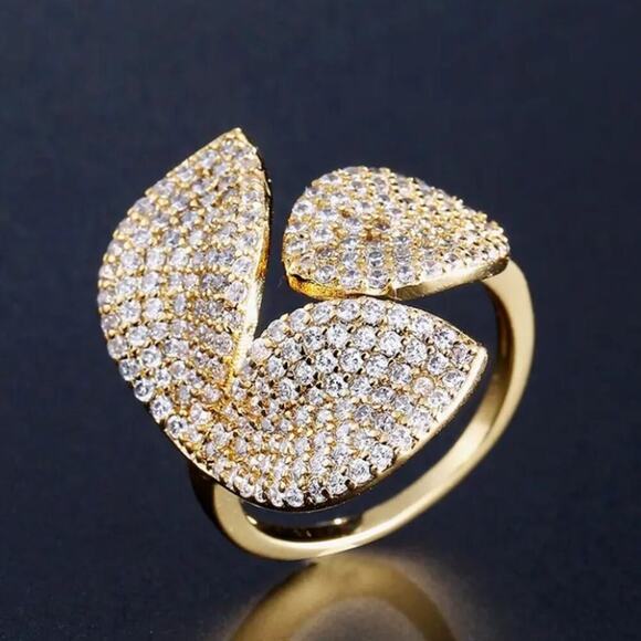 Gold Four Leaf Clover Zircon Ring Two Piece Set - Picture 4 of 5